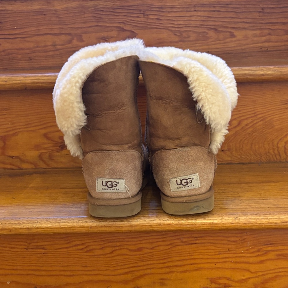 UGG Tan Boots with Cream Fur